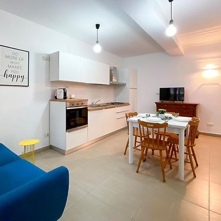 Sun Light Apartment Tortoli Exterior photo