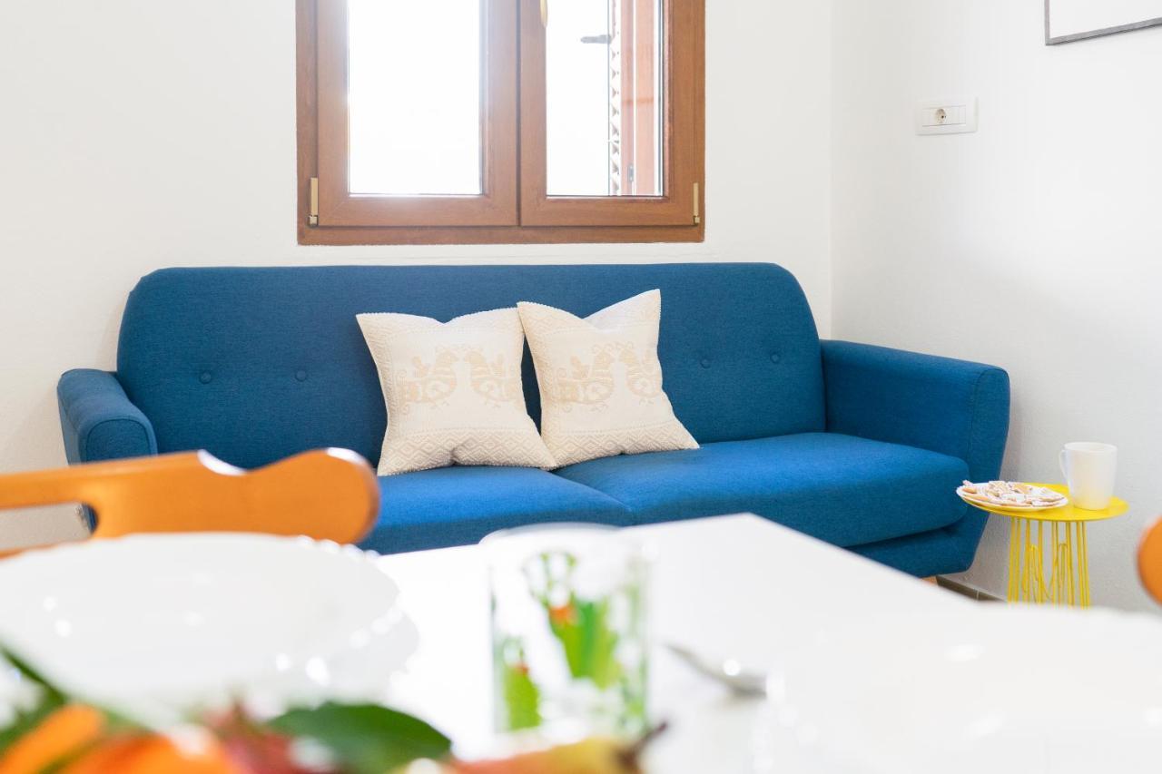 Sun Light Apartment Tortoli Exterior photo